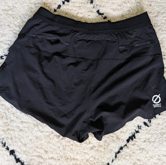 The North Face Flight Stridelight 2 in 1 shorts - Picture 6 of 8